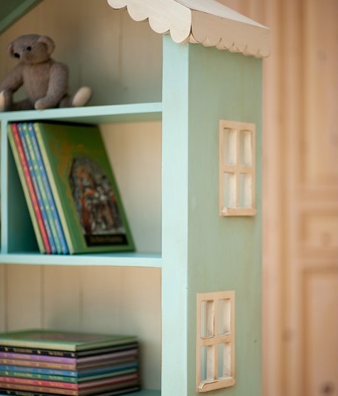 Alicesdollhousetallbookcase03