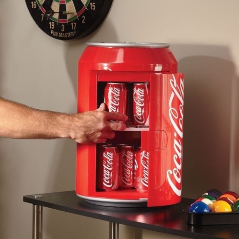 コカコーラをこよなく愛する方に 巨大な缶の冷蔵庫 Coca Cola Can Fridge インテリアハック