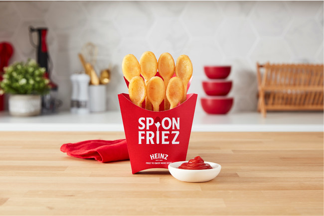 ケチャップをすくって、丸ごとパクリ。フライドポテト製のスプーン【HEINZ Spoon Friez】