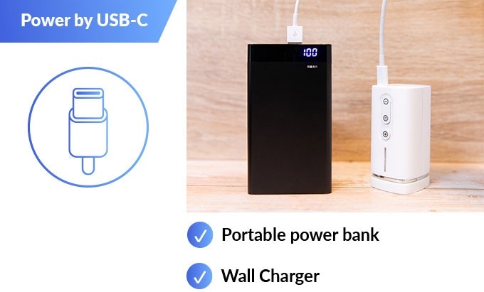 モバイルバッテリーが電源になる。