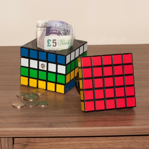 Rubikscubesafe01