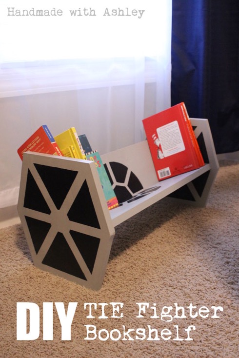 Tiefighterbookshelf03